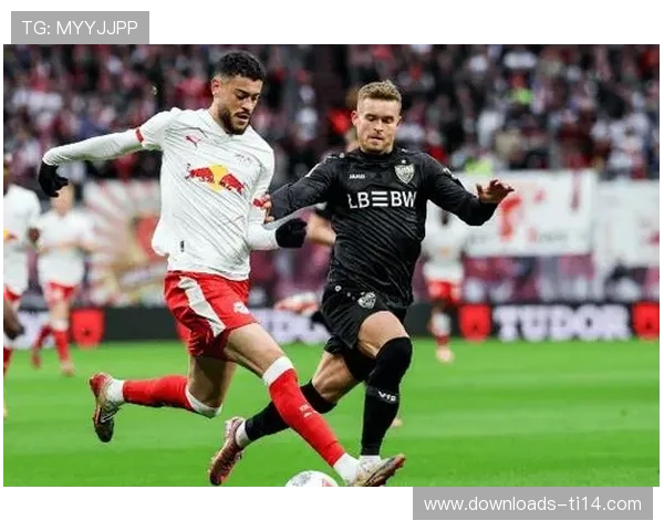 德甲争冠格局初现 分化明显拜仁领跑多队角逐顶端